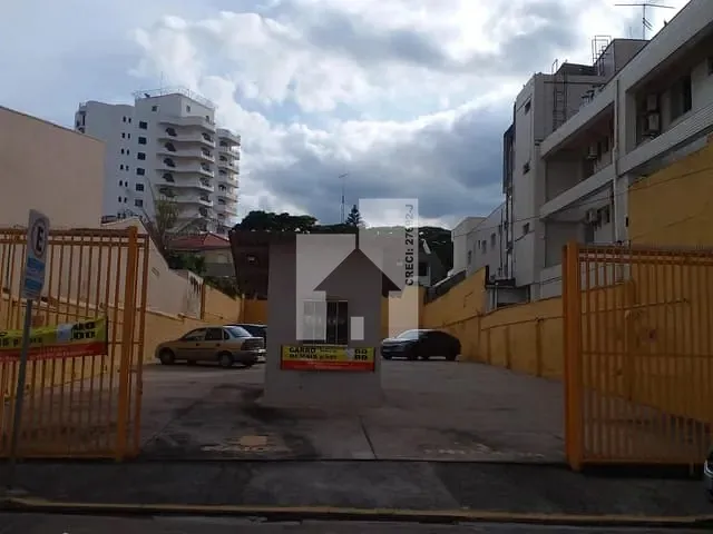 Terreno com 800m², à venda, no bairro Centro em Jundiaí