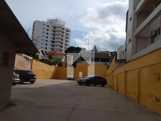 Terreno com 800m², à venda, no bairro Centro em Jundiaí