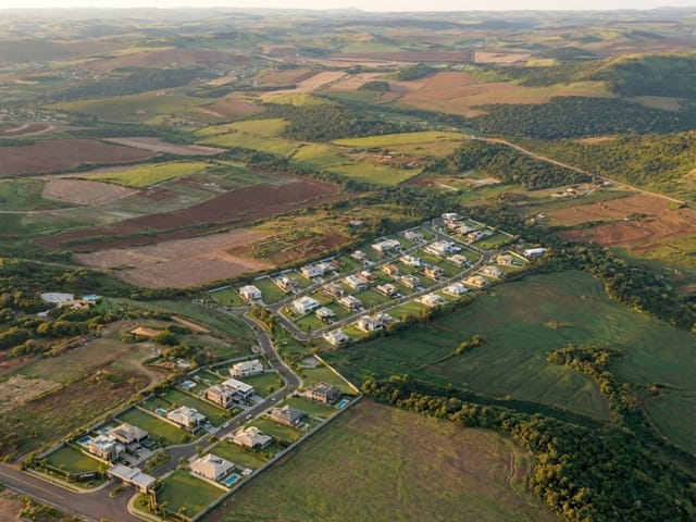 Terreno com 170000m², à venda, no bairro Limoeiro em Londrina