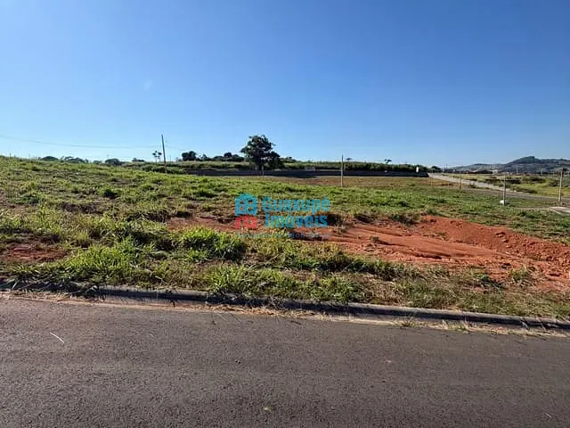 Terreno com 330m², à venda, no bairro Bourbon Residencial em Guaxupé