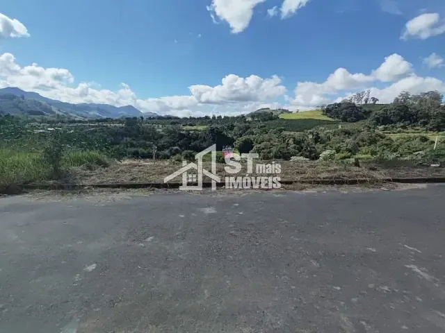 Terreno com 200m², à venda, no bairro Veredas da Serra em Andradas