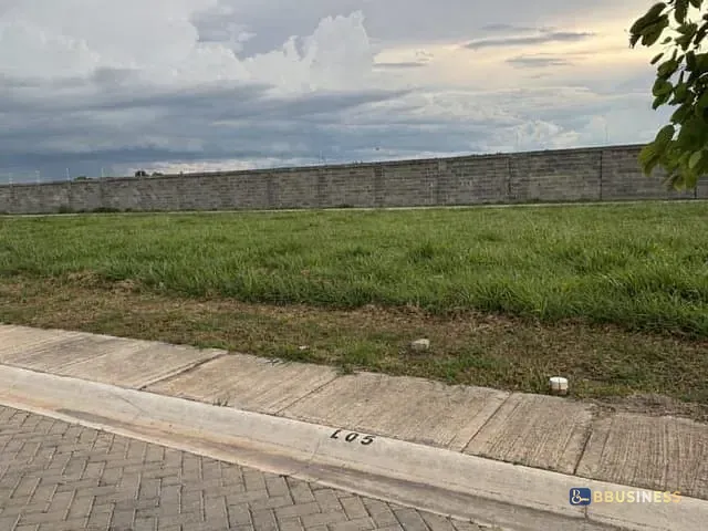 Terreno com 200m², à venda, no bairro Fazenda Santo Antônio em Campos dos Goytacazes