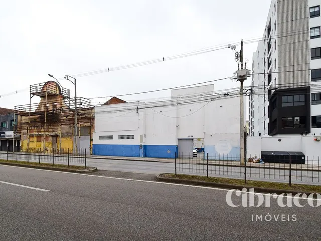 Terreno à venda, no bairro Rebouças em Curitiba