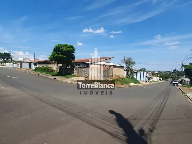 Terreno com 463m², à venda, no bairro Uvaranas em Ponta Grossa