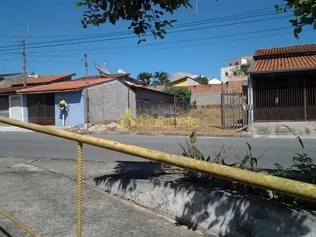 Terreno à venda, no bairro Residencial Mombaça I em Pindamonhangaba