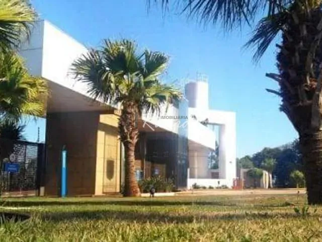 Terreno com 1257m², à venda, no bairro Jardim Petrópolis em Arapongas