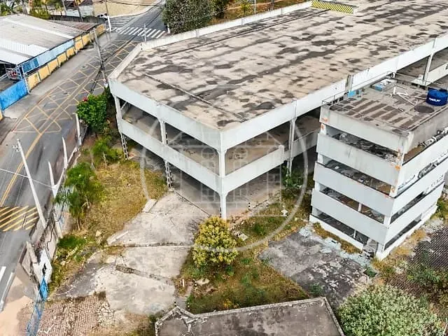 Terreno com 5894m², à venda, no bairro Jardim Leônidas Moreira em São Paulo