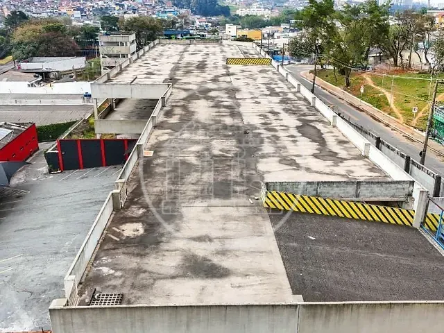 Terreno com 5894m², à venda, no bairro Jardim Leônidas Moreira em São Paulo