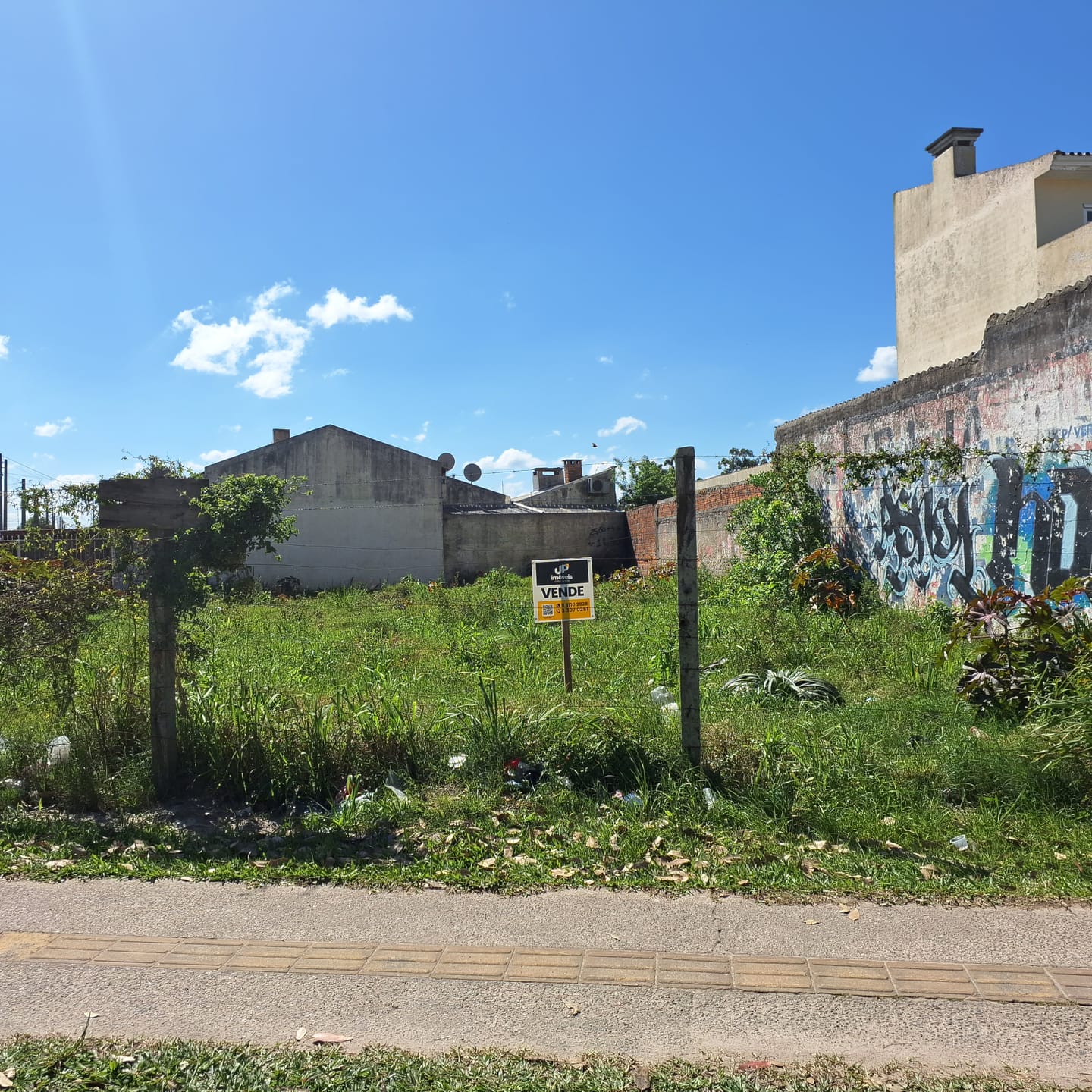 Terreno à venda, Areal, Pelotas, RS - Localizado em lugar seguro e bem localizado! agende sua visita conosco! UP Imóveis!