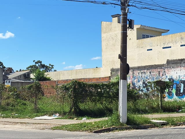 Terreno com 402m², à venda, no bairro Areal em Pelotas