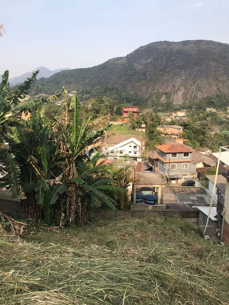 Terreno à venda com 1 quarto, 590m² - Foto 13