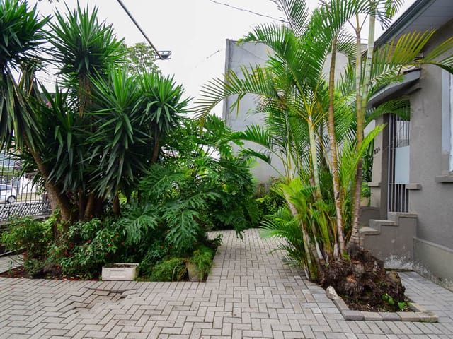 Terreno à venda, no bairro Merces em Curitiba