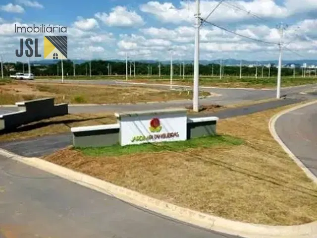 Terreno com 180m², à venda, no bairro Vila Menino Jesus em Caçapava