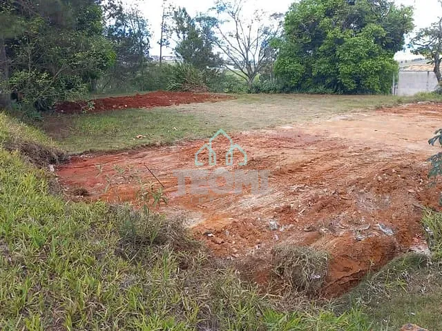 Terreno com 2600m², à venda, no bairro Chácaras Catagua em Taubaté