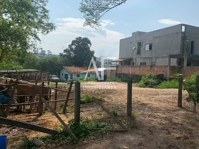 Terreno com 2705m², à venda, no bairro Chácaras Araújo I em São José dos Campos