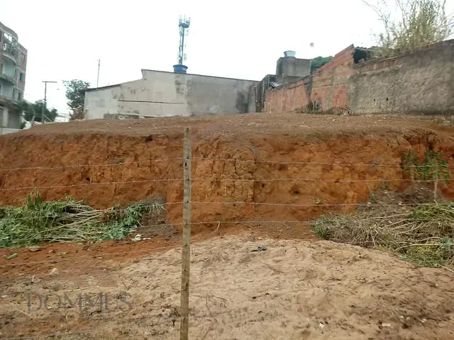 Terreno com 450m², à venda, no bairro Caravelas em Ipatinga