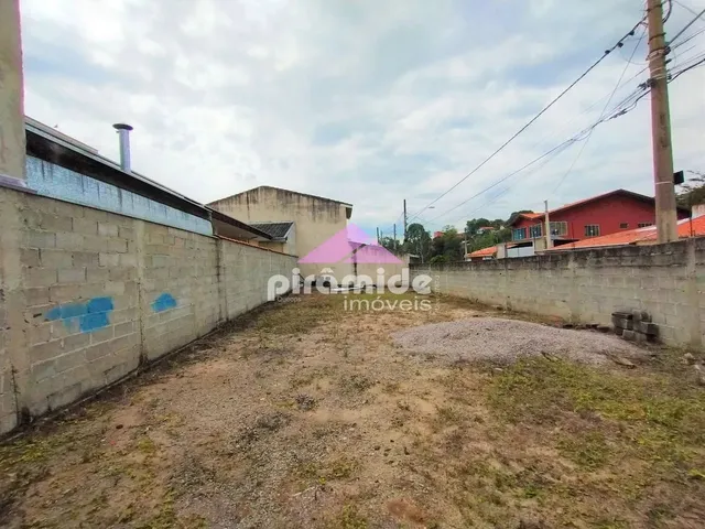 Terreno com 243m², à venda, no bairro Loteamento Villa Branca em Jacareí
