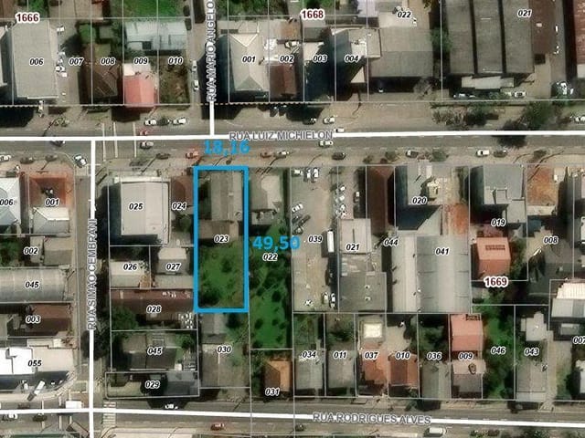 Terreno com 899m², à venda, no bairro Nossa Senhora de Lourdes em Caxias do Sul