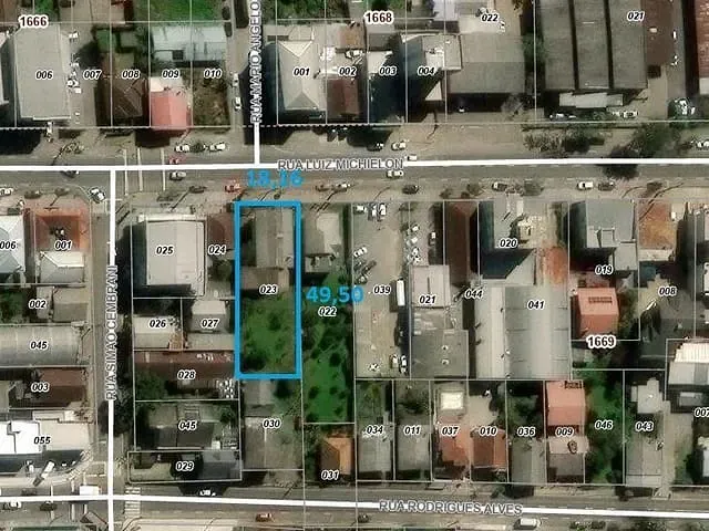 Terreno com 899m², à venda, no bairro Nossa Senhora de Lourdes em Caxias do Sul