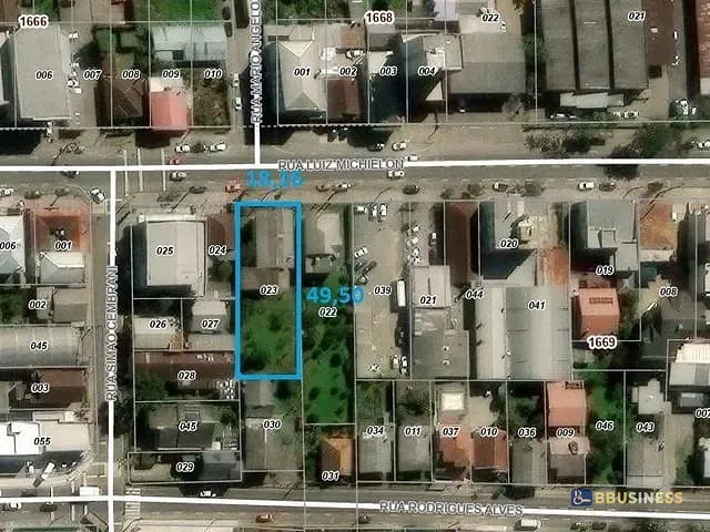 Terreno com 899m², à venda, no bairro Nossa Senhora de Lourdes em Caxias do Sul