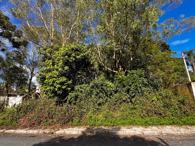 Foto do Terreno - Terreno residencial para venda em Ouro Fino, 1,200m² | Lares e Andares Imóveis