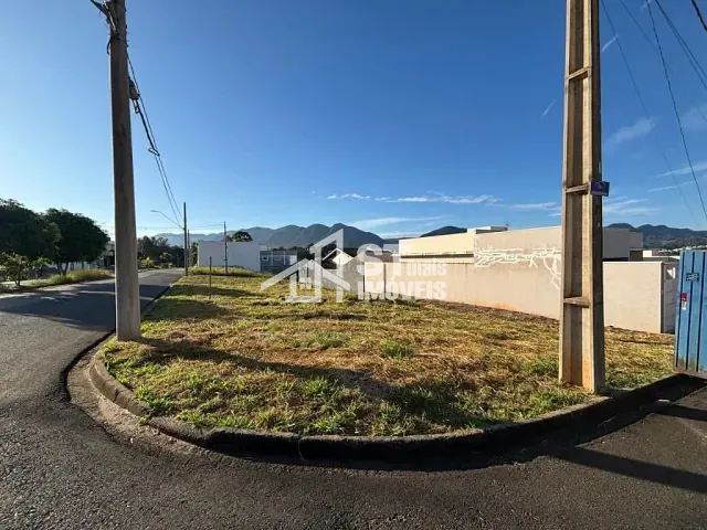 Terreno com 270m², à venda, no bairro Jardim Mirante em Andradas