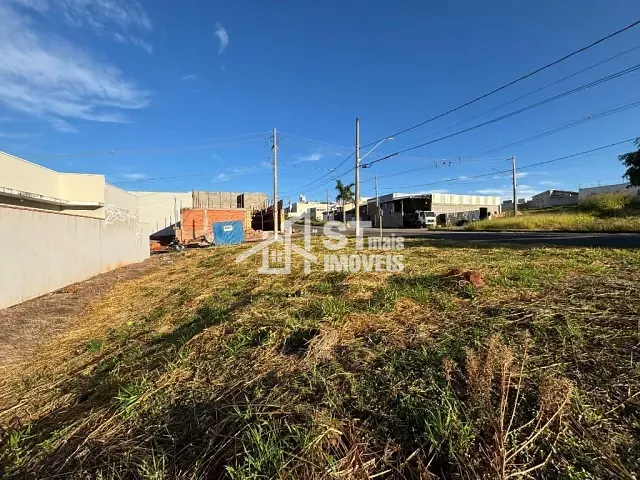 Terreno com 270m², à venda, no bairro Jardim Mirante em Andradas