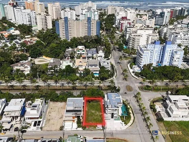 Terreno com 480m², à venda, no bairro Riviera de São Lourenço em Bertioga