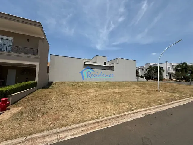 Terreno com 352m², à venda, no bairro Jardim Residencial Maria Dulce em Indaiatuba