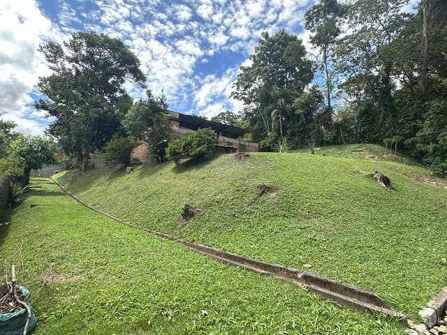 Terreno com 1000m², à venda, no bairro Recanto Inpla em Carapicuíba