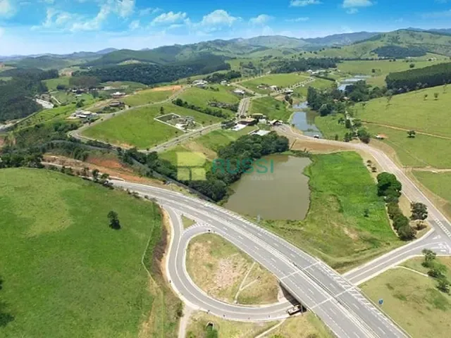 Terreno com 1000m², à venda, no bairro Zona Rural em Paraibuna