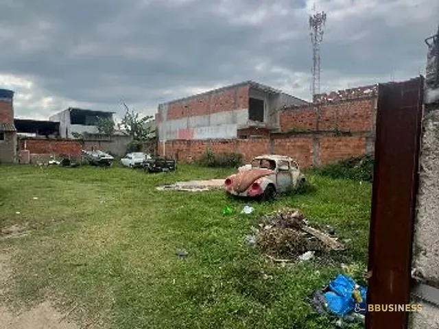 Terreno com 372m², à venda, no bairro Parque Jóquei Club em Campos dos Goytacazes