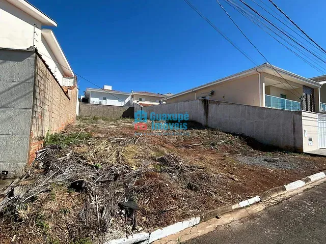 Terreno com 345m², à venda, no bairro Jardim Primavera em Guaxupé