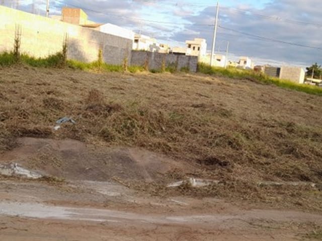 Terreno com 248m², à venda, no bairro Areao em Taubaté