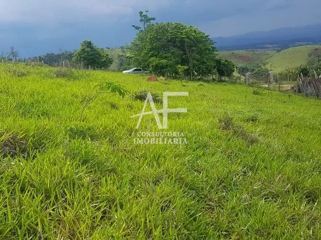 Terreno com 1912m², à venda, no bairro Morada do Vale em Taubaté