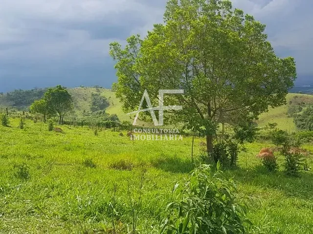 Terreno com 1912m², à venda, no bairro Morada do Vale em Taubaté