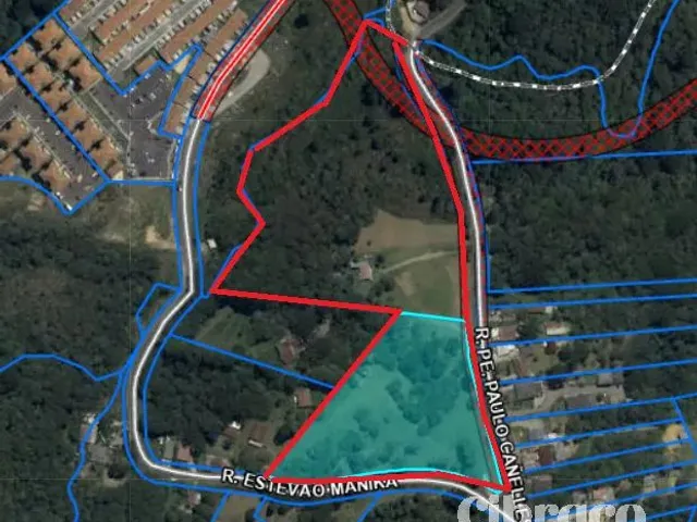 Terreno à venda, no bairro Santa Cândida em Curitiba
