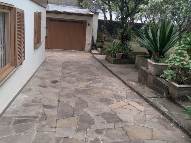 Terreno com 460m², à venda, no bairro Cinqüentenário em Caxias do Sul