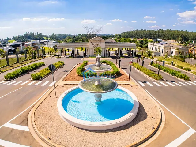 Terreno com 680m², à venda, no bairro Parque Villa dos Pinheiros em Indaiatuba