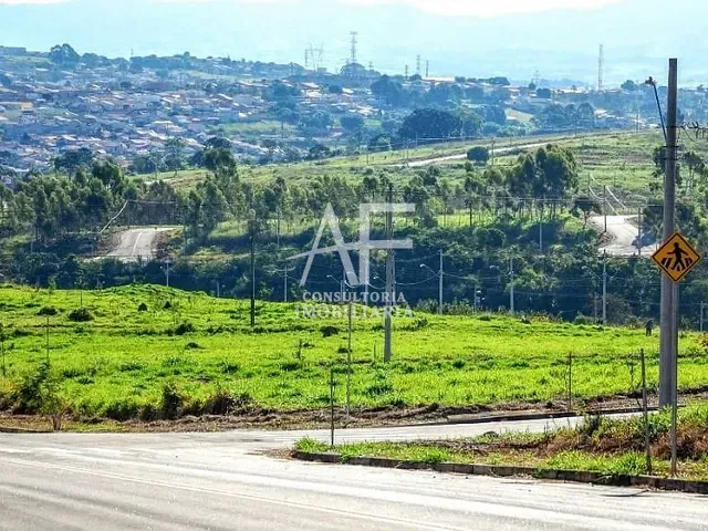 Terreno com 685m², à venda, no bairro Campos do Conde em Taubaté