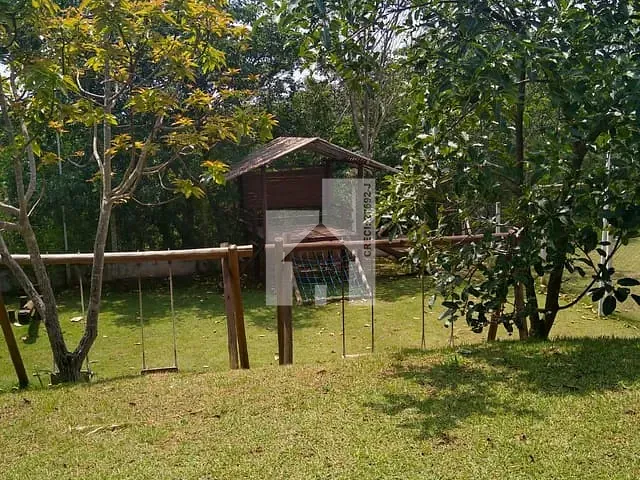Terreno com 300m², à venda, no bairro Condomínio Chacur em Várzea Paulista