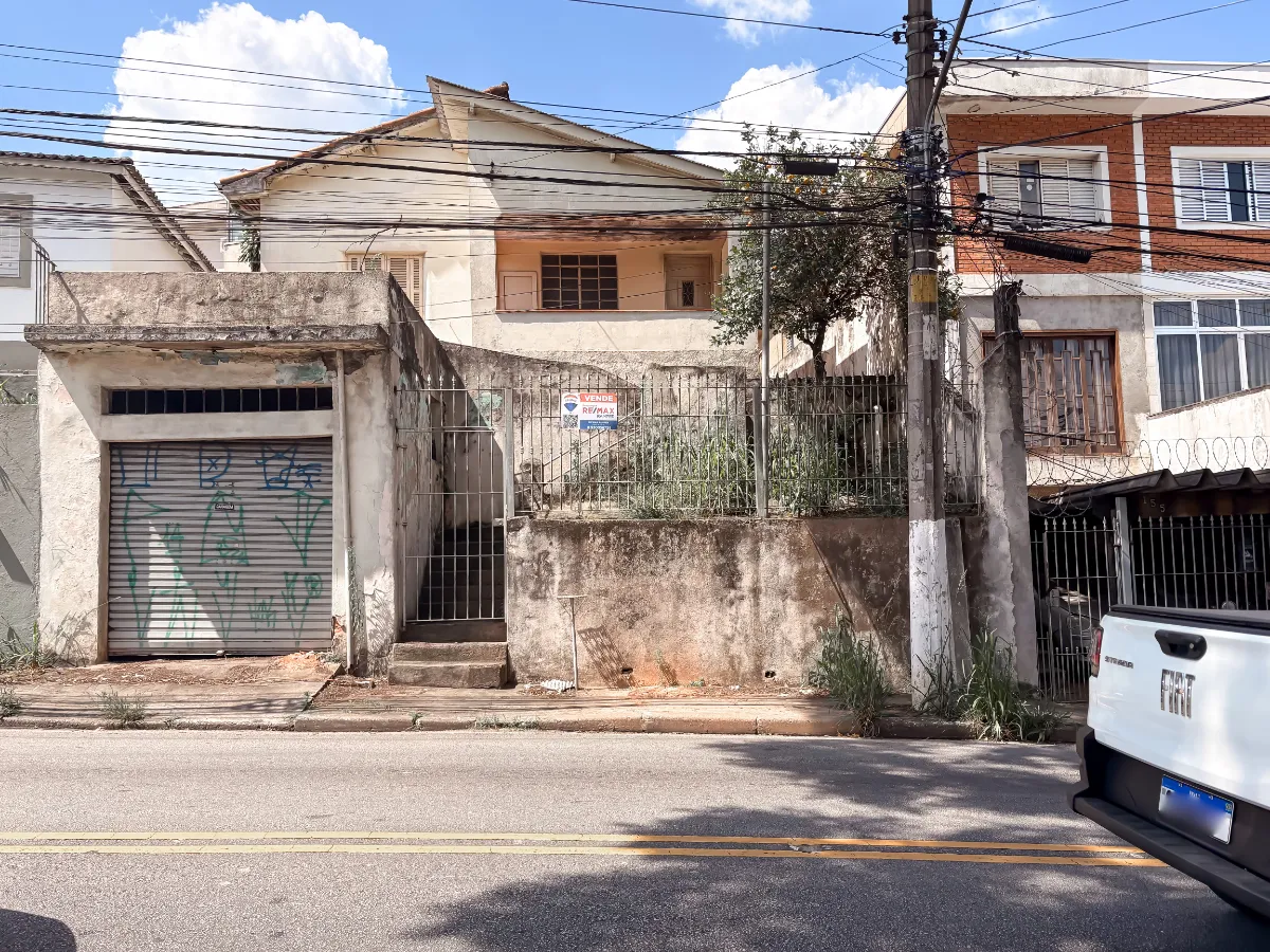 Terreno residencial para venda em Jardim Regina, 379m²