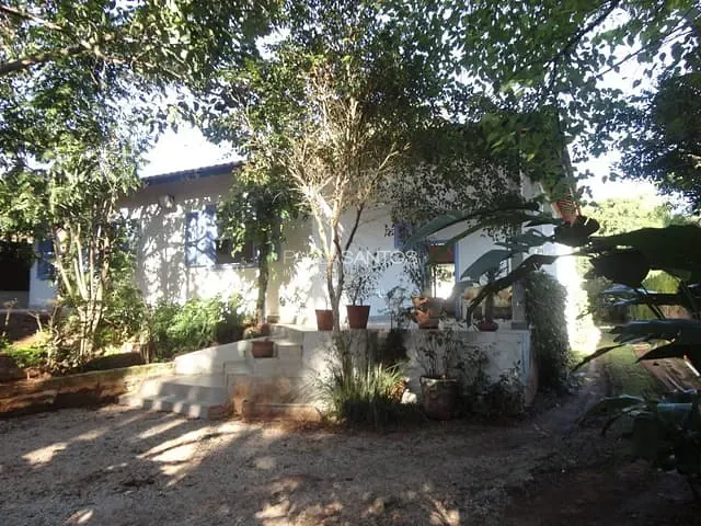 Casa com 1920m², à venda ou para alugar, no bairro Jardim São Carlos em Sorocaba