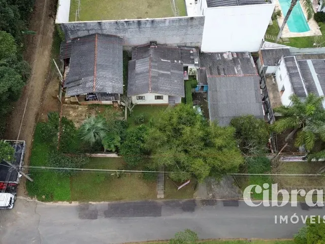Terreno com 558m², à venda, no bairro Santo Inácio em Curitiba
