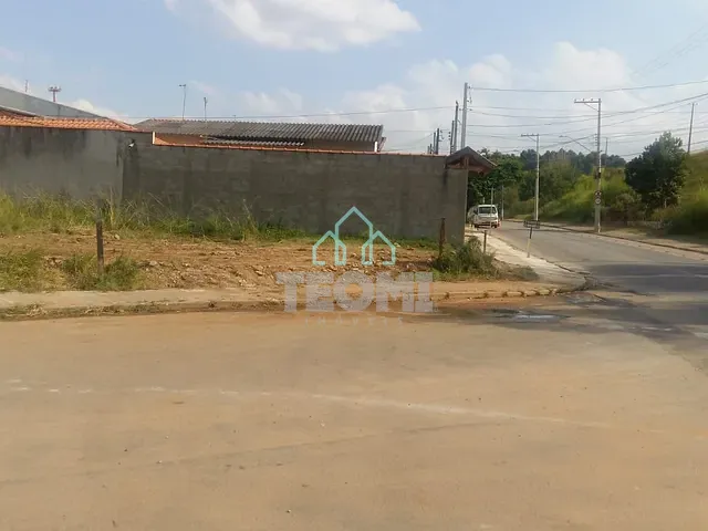 Terreno com 350m², à venda, no bairro Jardim Ana Rosa em Taubaté