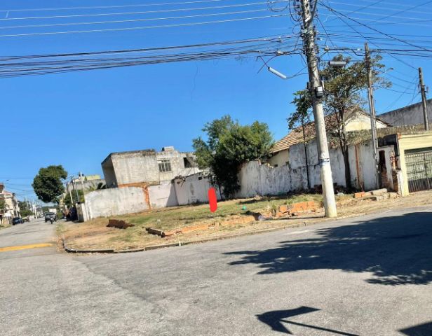 Terreno com 350m², à venda, no bairro Parque Turf Club em Campos dos Goytacazes