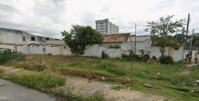 Terreno com 350m², à venda, no bairro Parque Turf Club em Campos dos Goytacazes