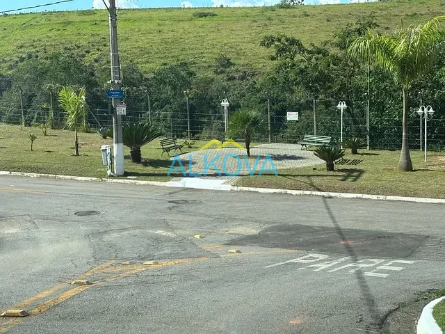 Terreno com 252m², à venda, no bairro Condomínio Residencial Mantiqueira em São José dos Campos