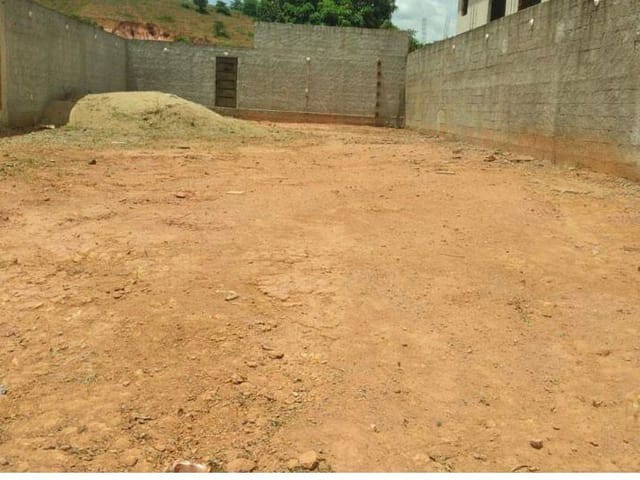 Terreno com 360m², à venda, no bairro São Jose em Santana do Paraíso