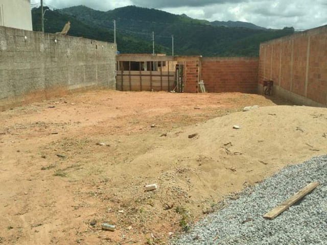 Terreno com 360m², à venda, no bairro São Jose em Santana do Paraíso